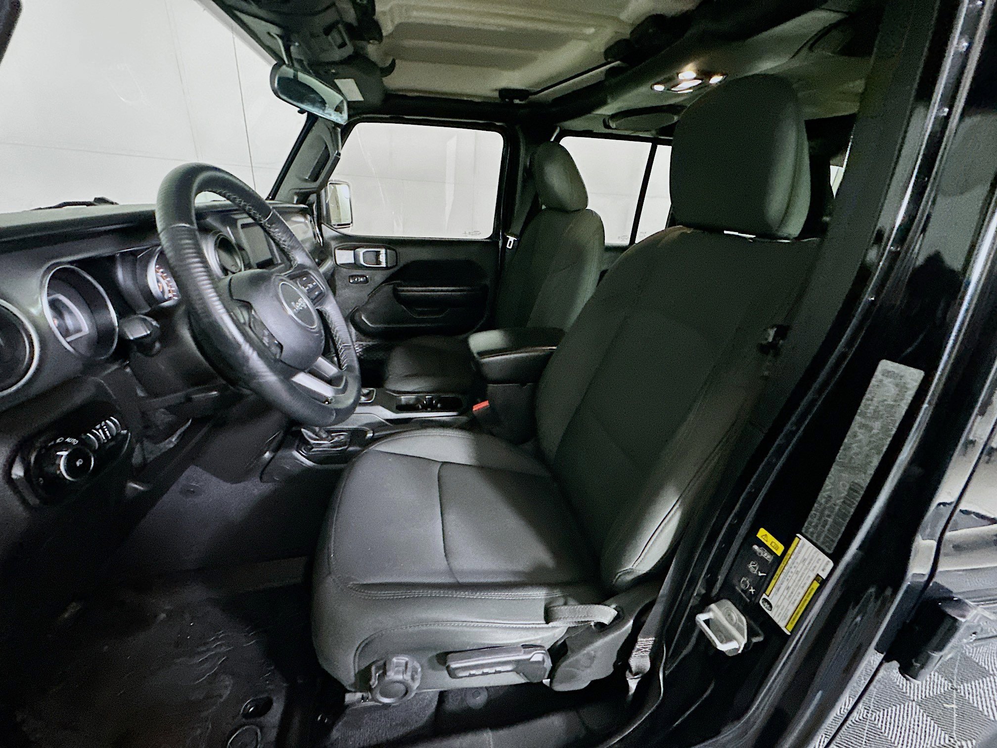 Used 2021 Jeep Wrangler Willys image 13