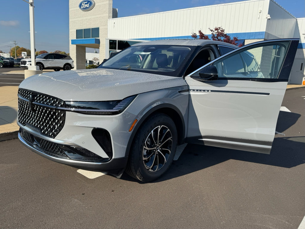 New 2026 Lincoln Nautilus Premier w/ Equipment Group 102A image 30