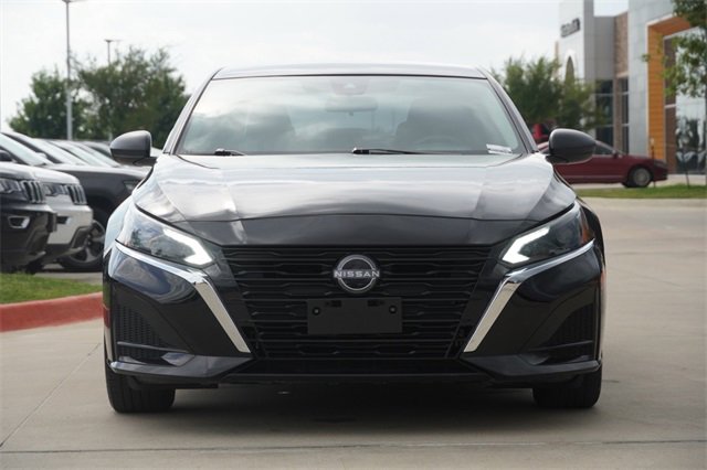 Used 2025 Nissan Altima 2.5 S image 2