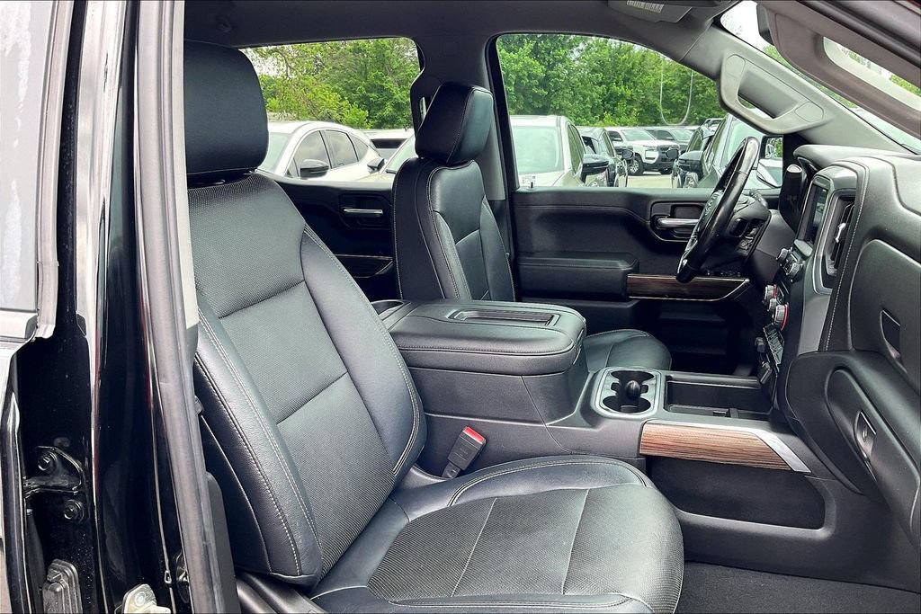 Used 2019 Chevrolet Silverado 1500 RST w/ True North Edition AWD/4WD image 9