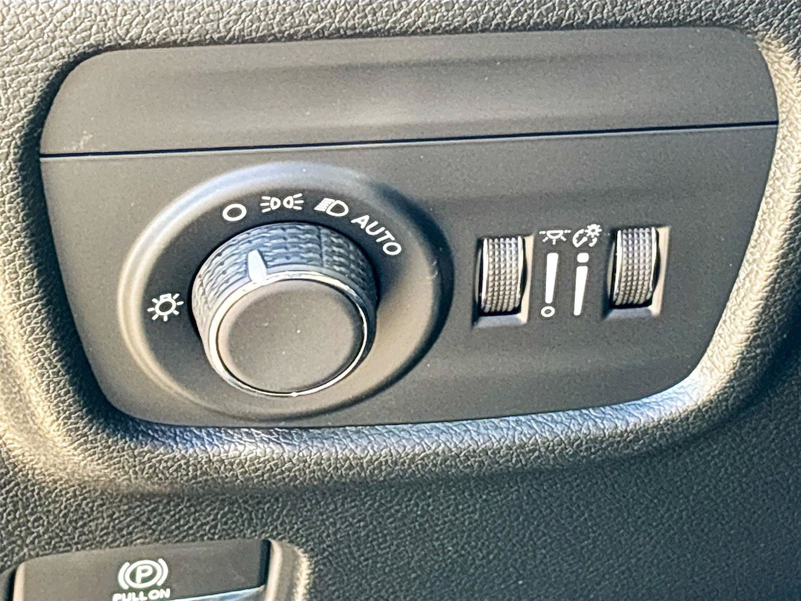 New 2026 Jeep Grand Cherokee L 4WD image 14