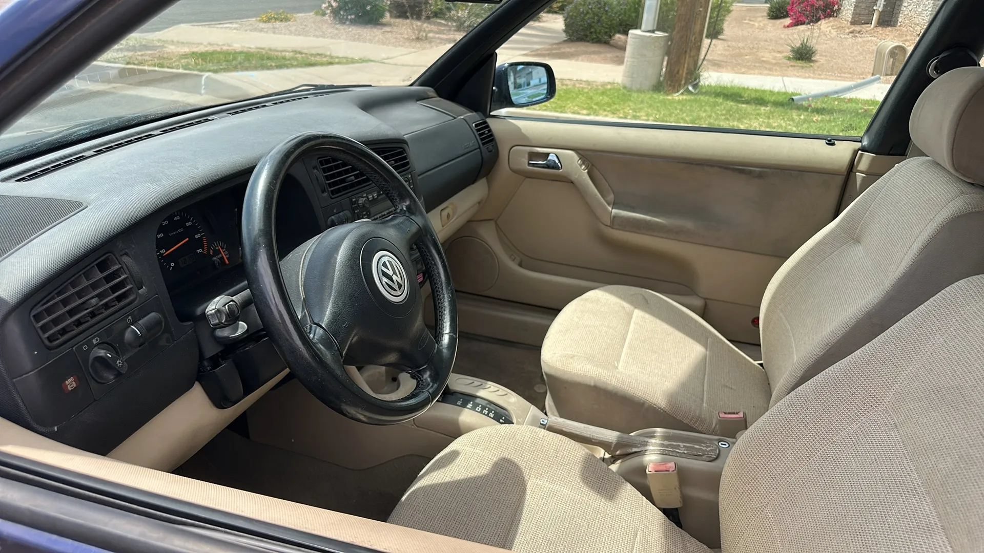 Used 2002 Volkswagen Cabrio GLS image 31