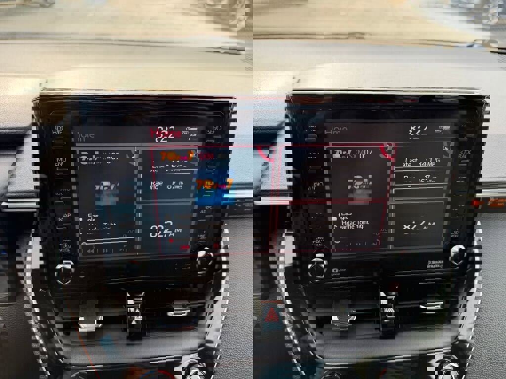 Used 2022 Toyota Corolla SE image 15