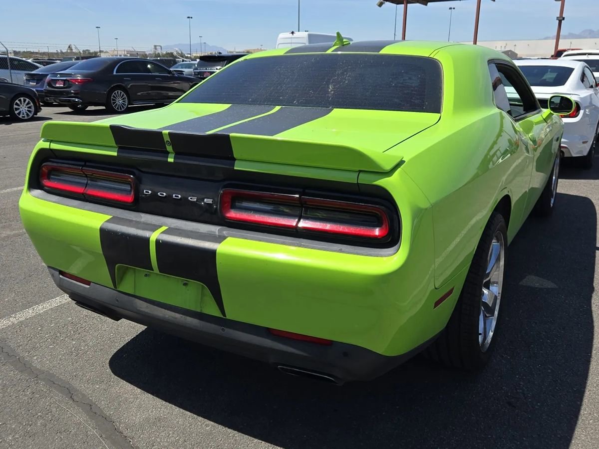 Used 2015 Dodge Challenger R/T Plus RWD image 3