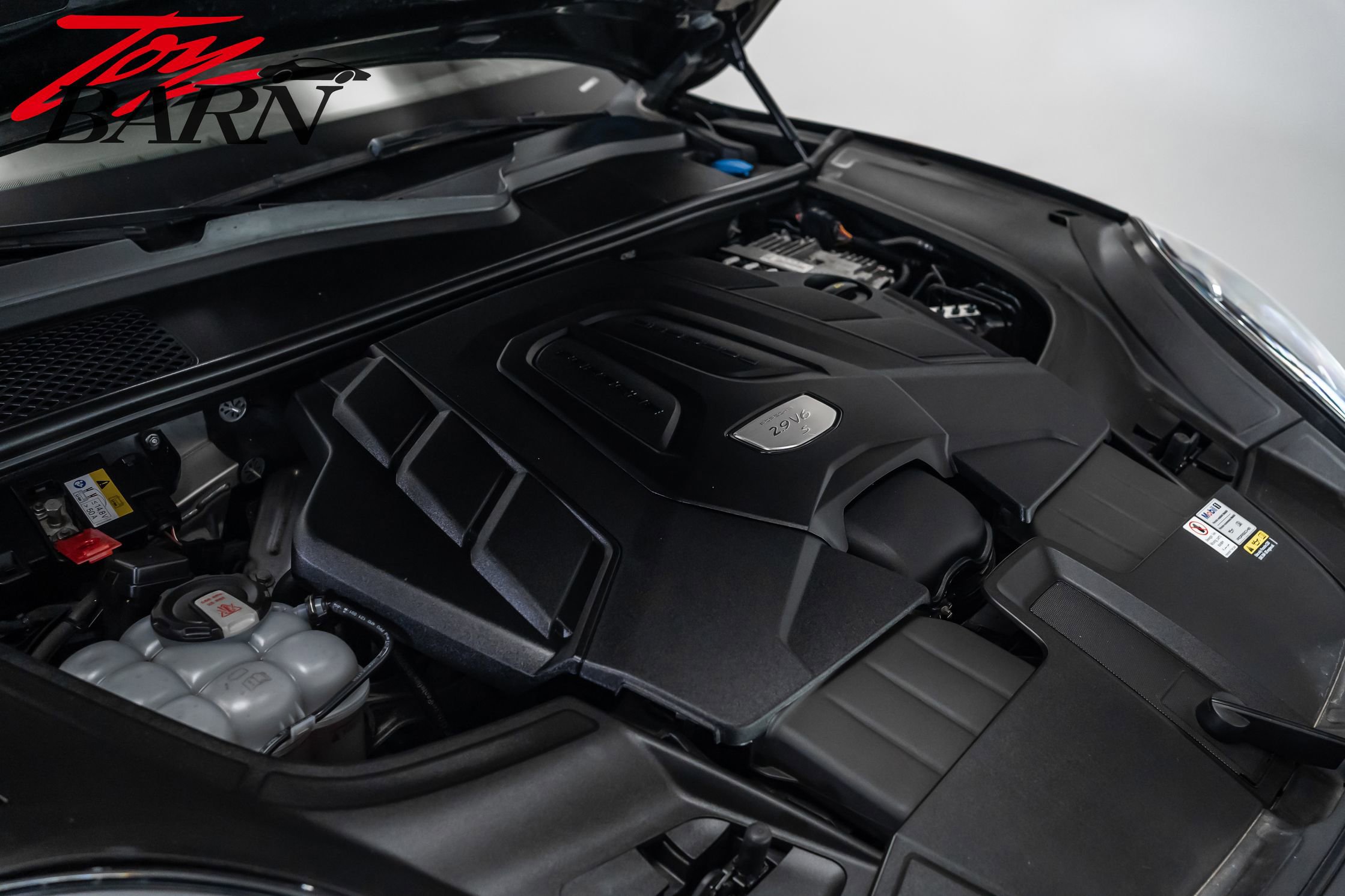 Used 2022 Porsche Cayenne S image 56