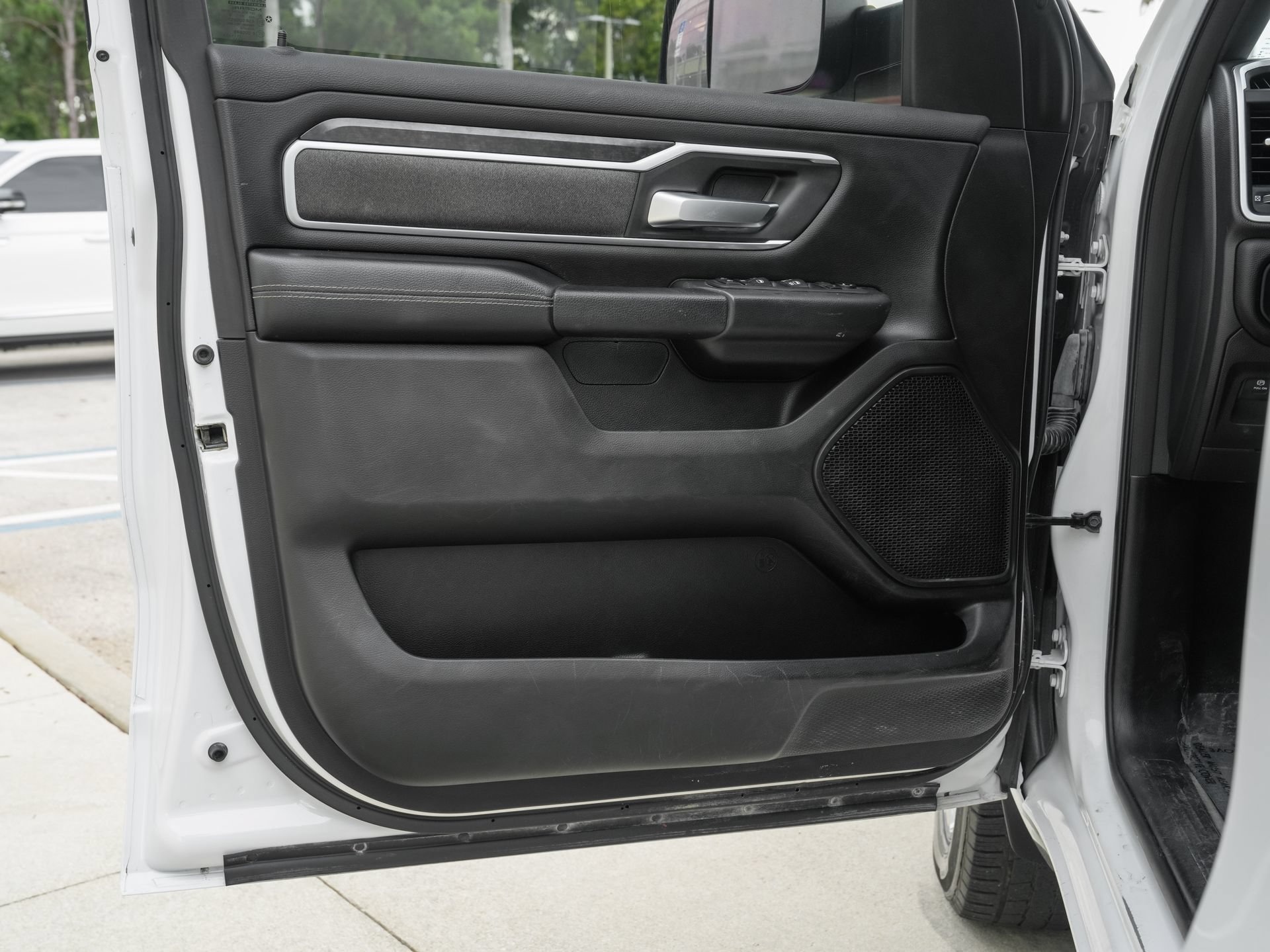 Used 2021 RAM 1500 Big Horn AWD/4WD image 32
