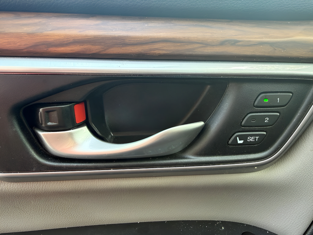 Certified 2017 Honda CR-V EX-L image 25