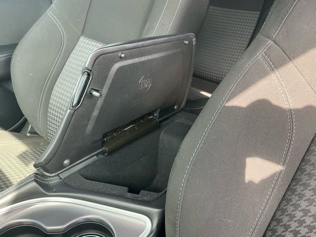 Used 2020 Dodge Challenger SXT w/ Blacktop Package image 28