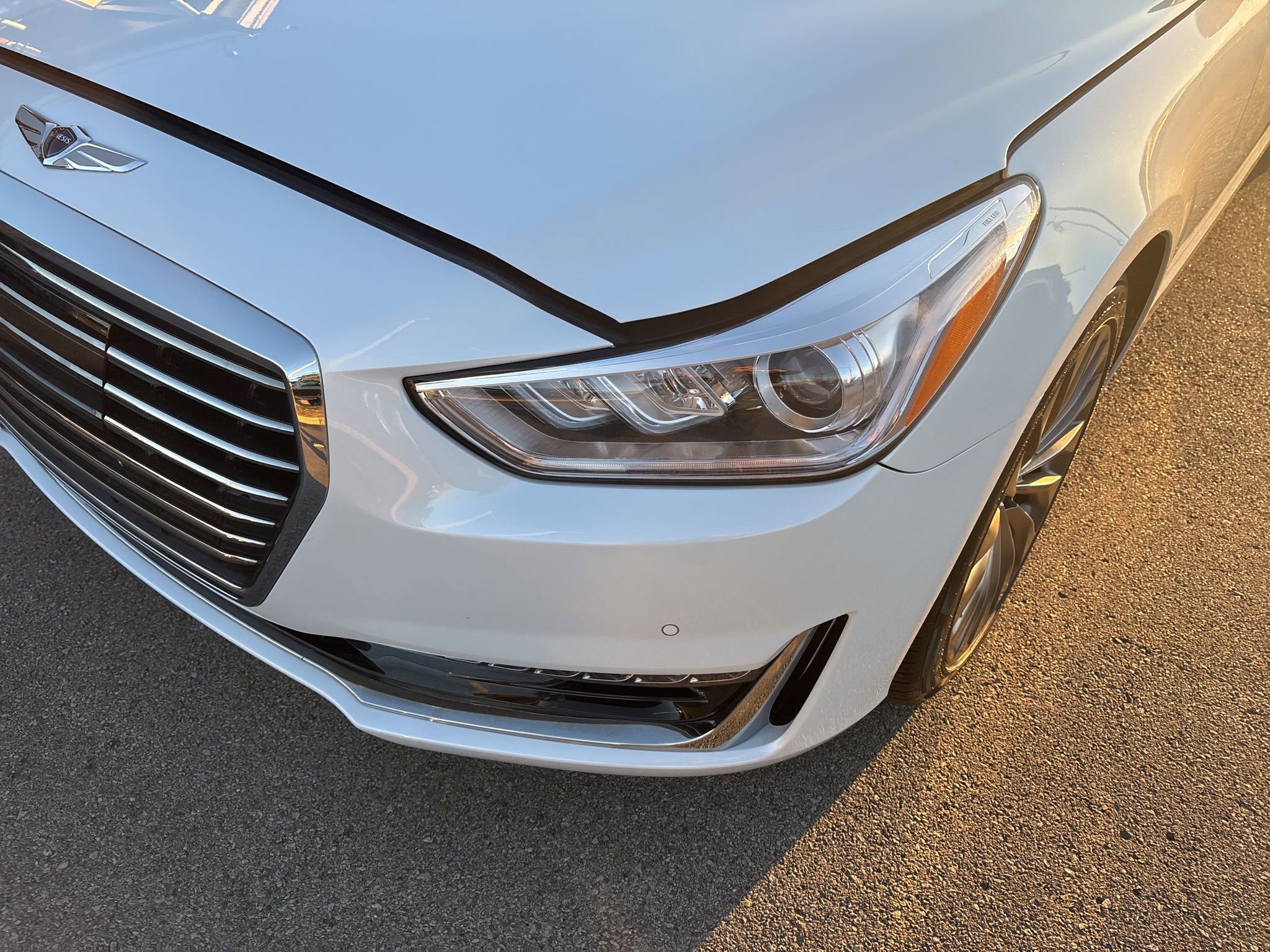 Used 2018 Genesis G90 3.3T Premium image 13