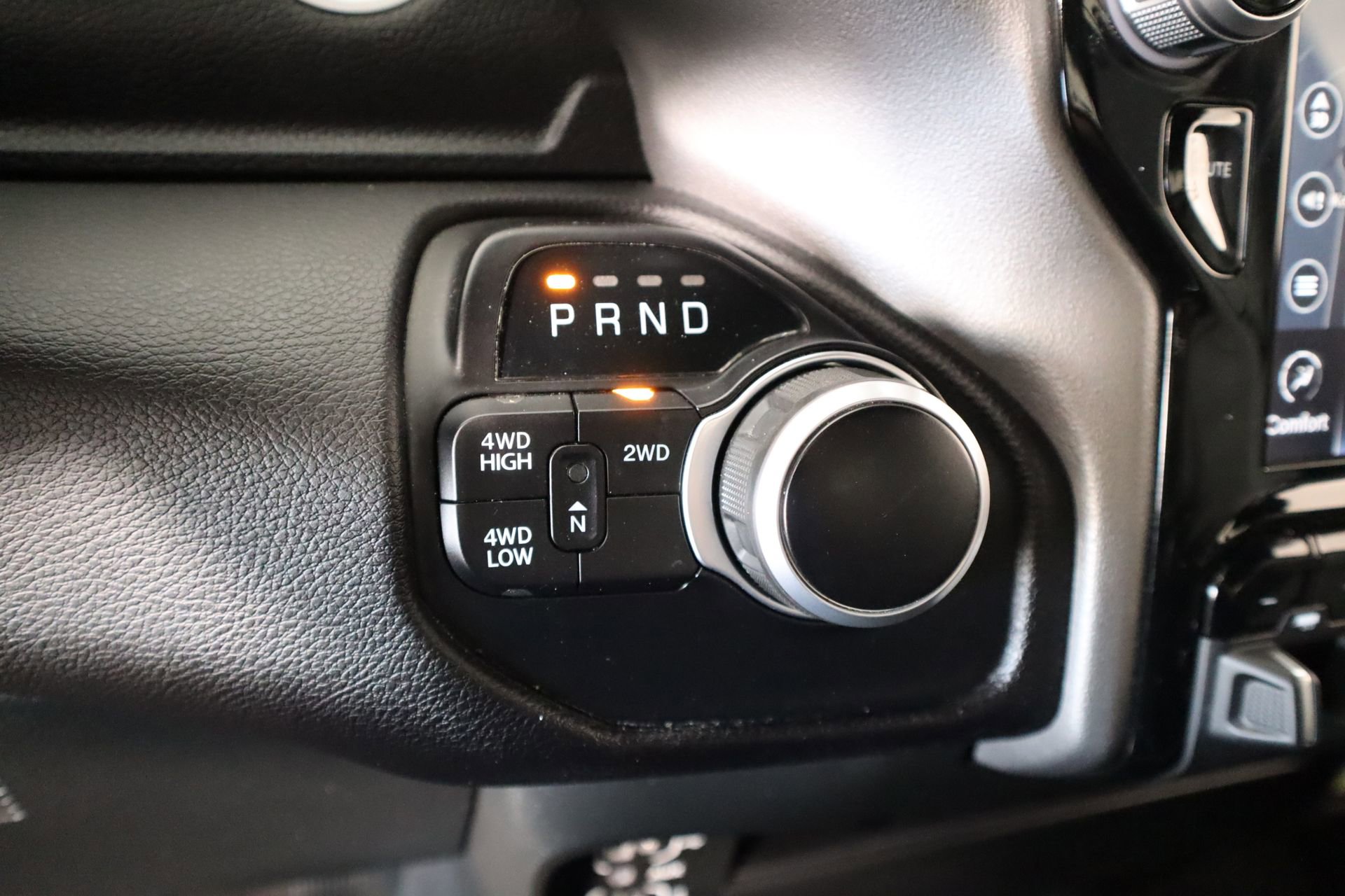 Used 2023 RAM 1500 Classic SLT w/ Electronics Group image 8