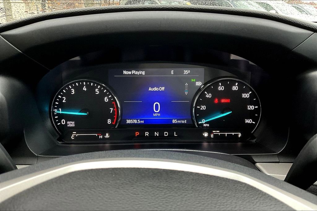 Used 2023 Ford Explorer XLT image 12