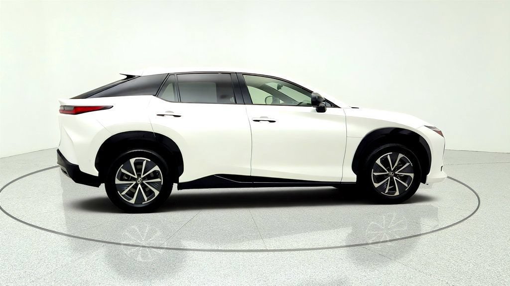 Used 2024 Lexus RZ 450e Premium w/ Technology Package AWD/4WD image 4