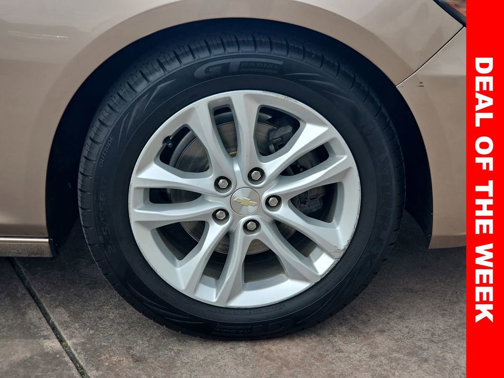 Used 2018 Chevrolet Malibu LT image 38