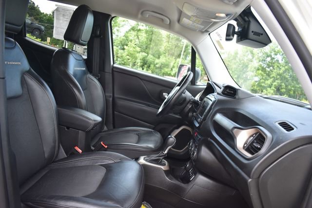 Used 2017 Jeep Renegade Trailhawk AWD/4WD image 13