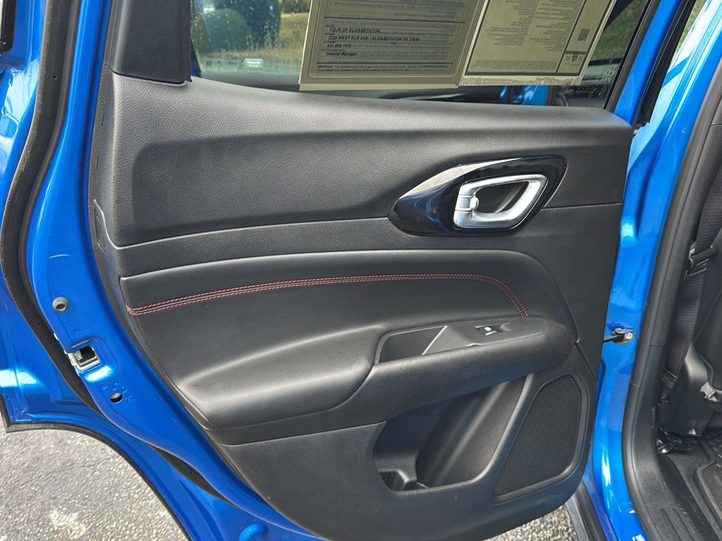 Used 2024 Jeep Compass Trailhawk w/ Trailhawk Elite Group image 15