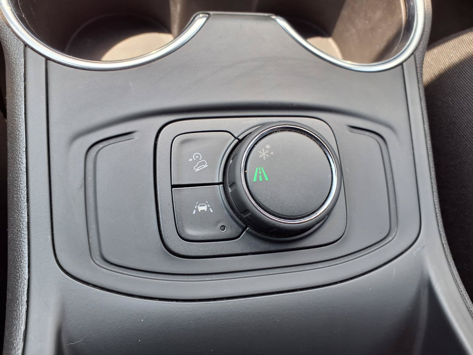 Used 2024 GMC Terrain SLE FWD image 11