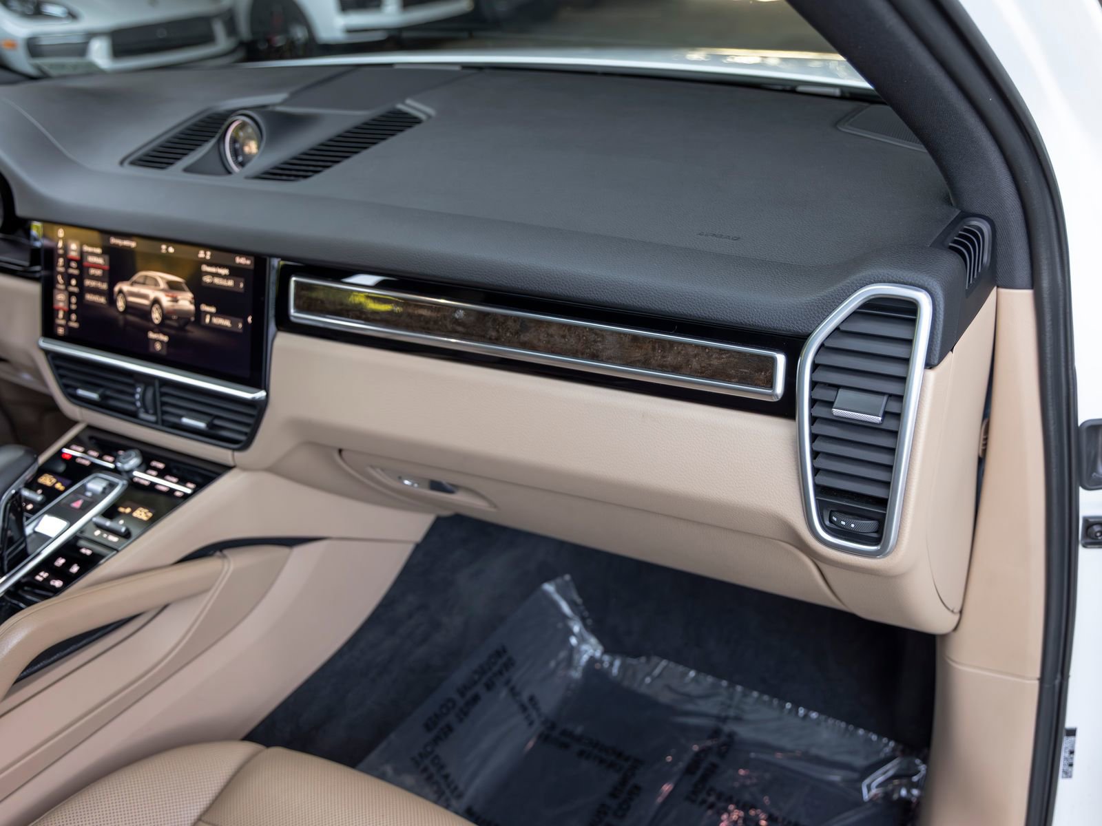 Certified 2021 Porsche Cayenne S AWD/4WD image 67