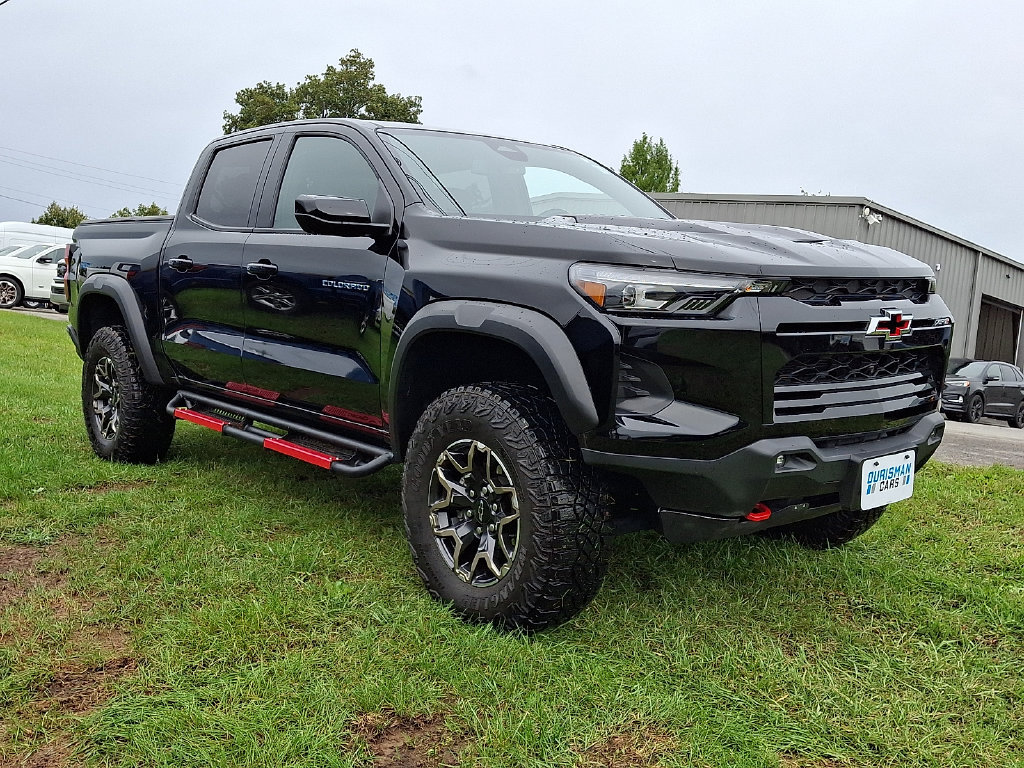 Used 2024 Chevrolet Colorado ZR2 w/ Technology Package