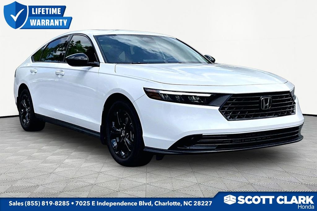 Used 2025 Honda Accord SE image 1