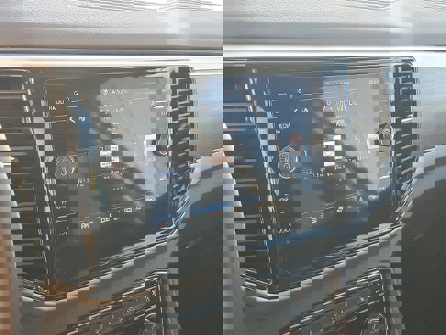 Used 2023 Volkswagen Atlas SE image 25