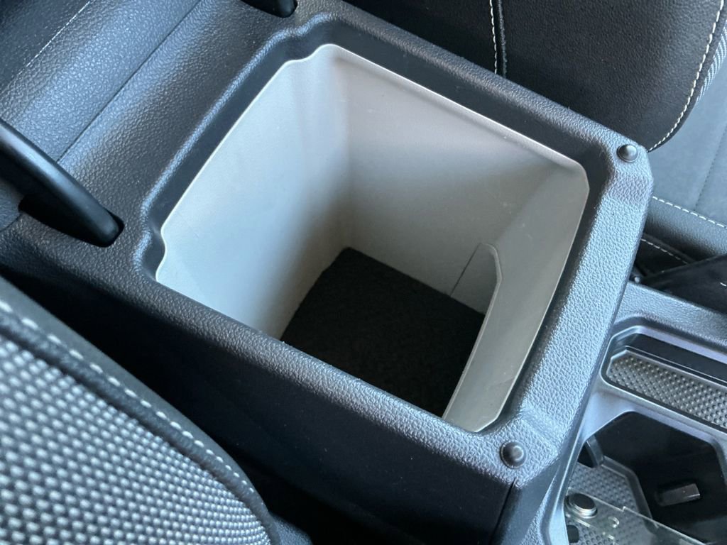 Used 2024 Volkswagen Taos SE image 18