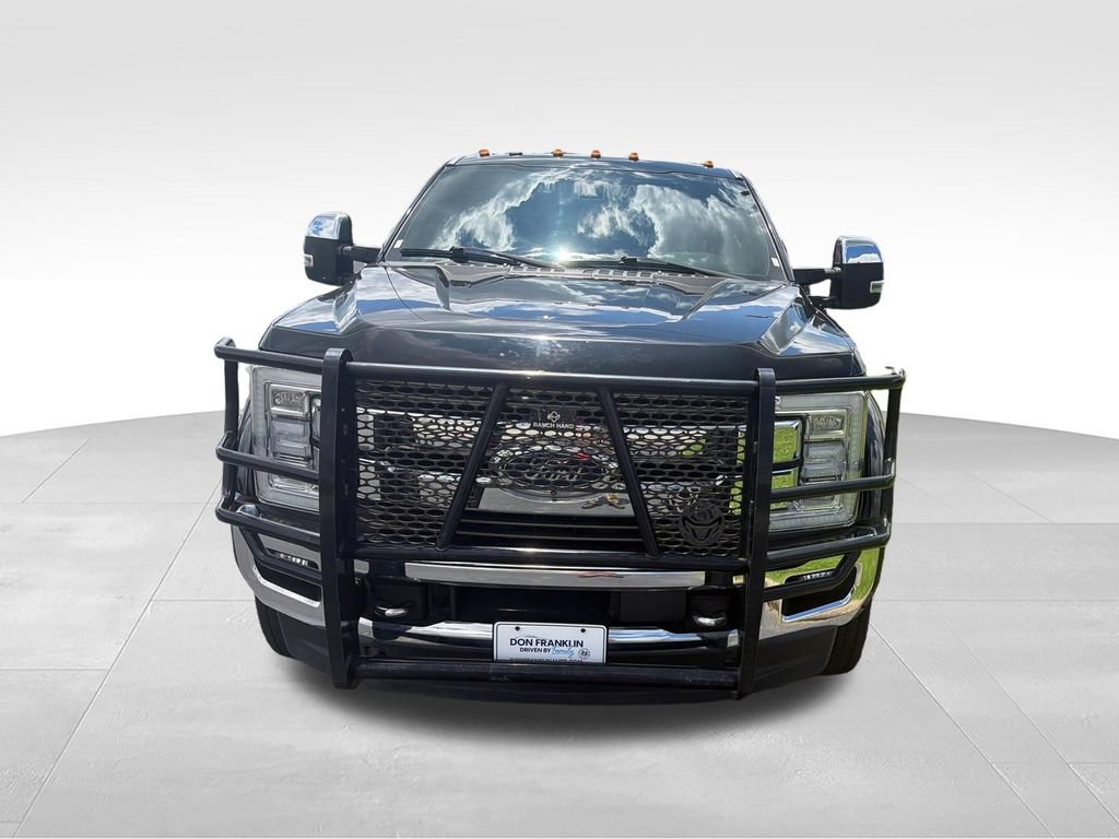 Used 2017 Ford F450 King Ranch w/ King Ranch Ultimate Package AWD/4WD image 2