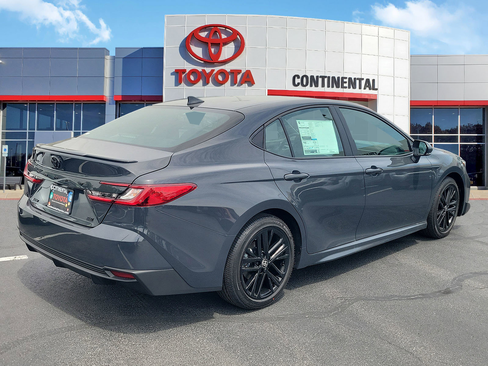 New 2026 Toyota Camry SE FWD image 5