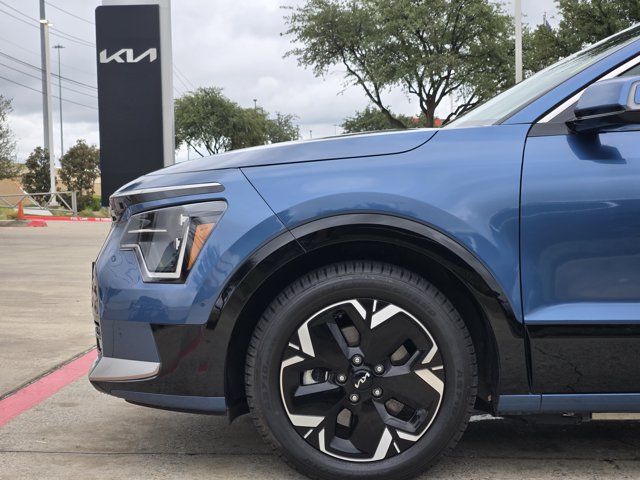 Certified 2023 Kia Niro Wave FWD image 10