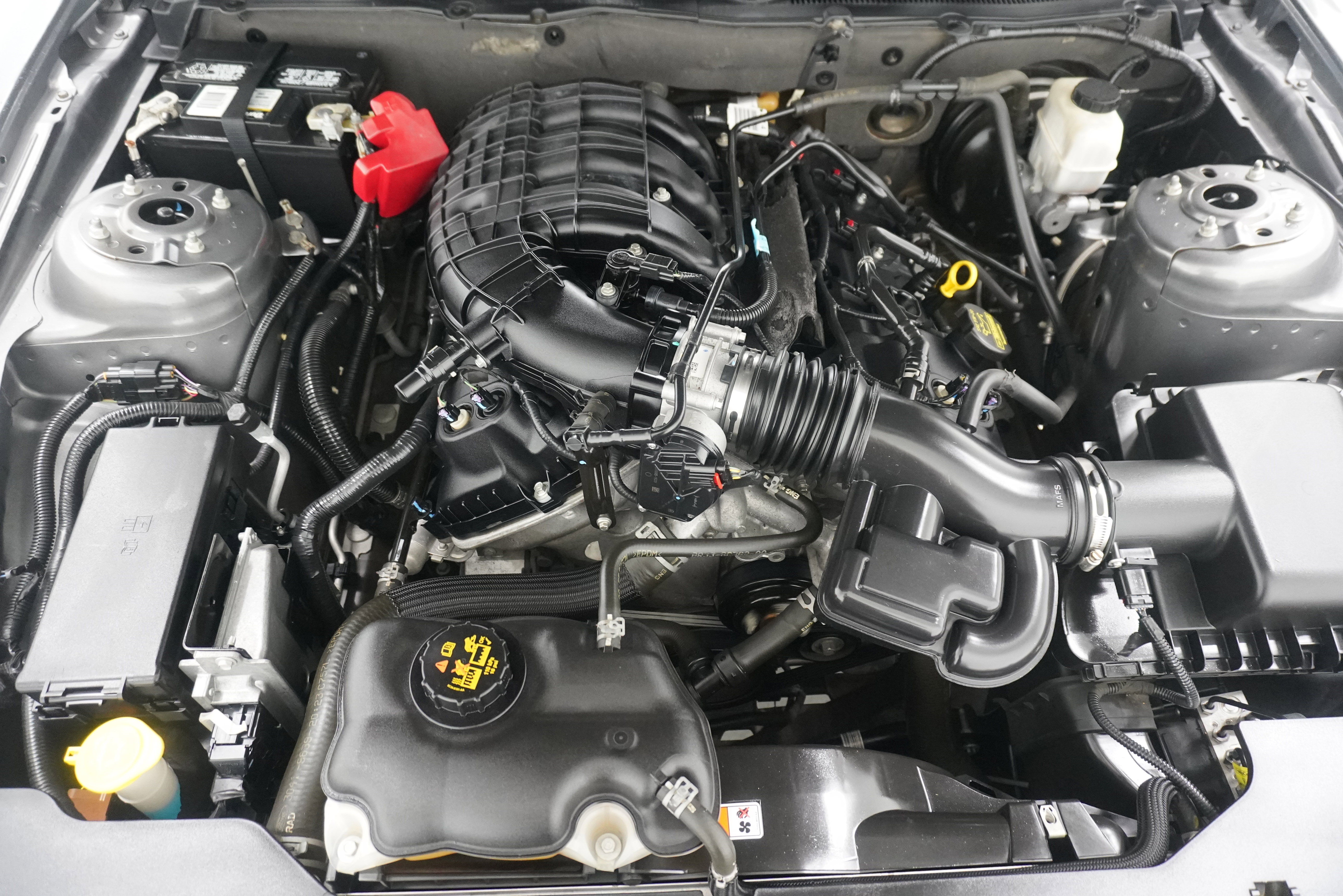 Used 2012 Ford Mustang Premium RWD image 31
