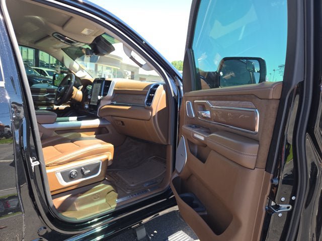 Used 2023 RAM 1500 Limited AWD/4WD image 13