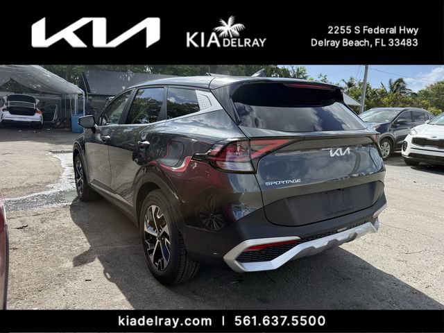 Used 2024 Kia Sportage EX image 3