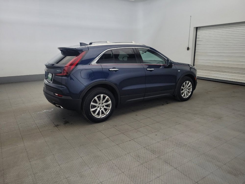 Used 2019 Cadillac XT4 Luxury w/ Cold Weather Package image 10