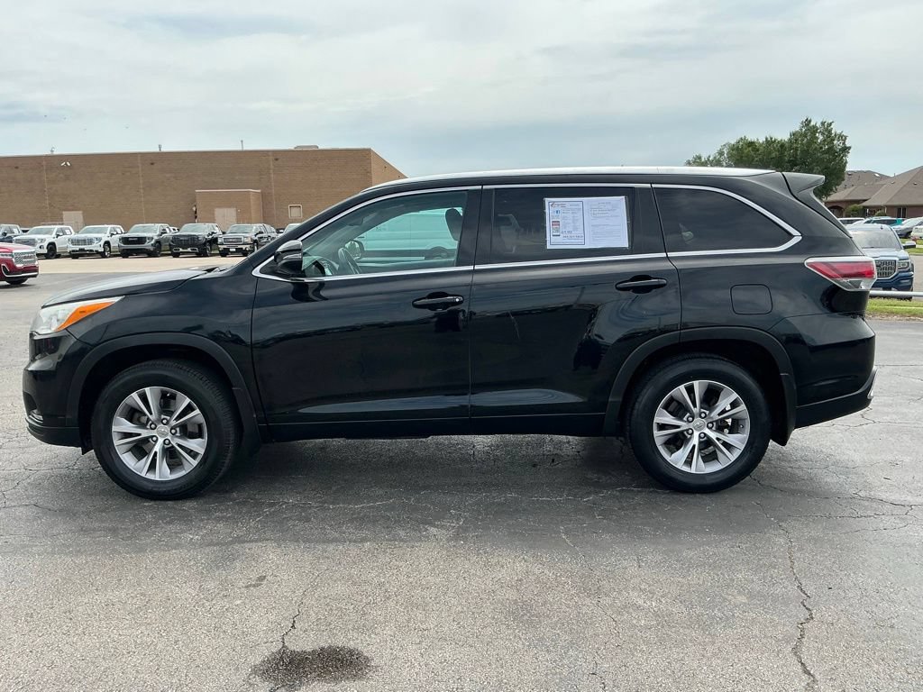 Used 2014 Toyota Highlander XLE AWD/4WD image 11
