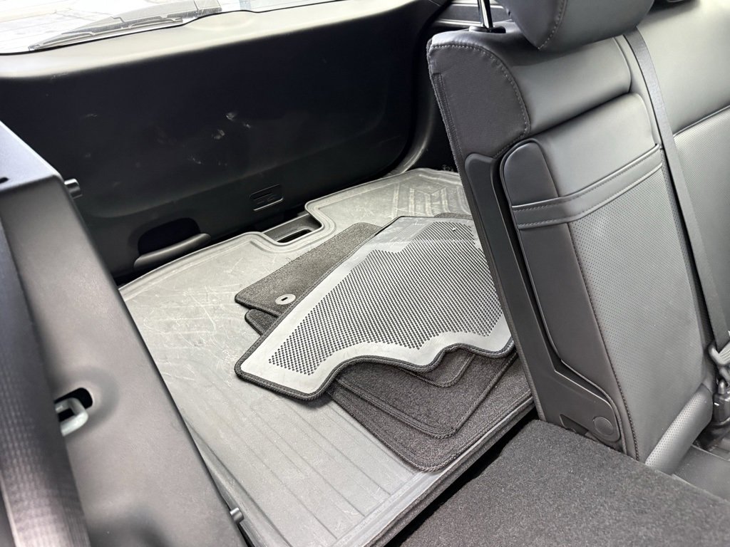 Used 2025 Hyundai Kona Limited image 56