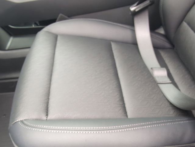 New 2026 Chevrolet Equinox LT w/ Convenience Package II image 23