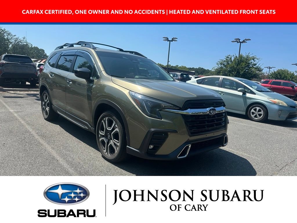 Used 2025 Subaru Ascent Touring AWD/4WD image 1
