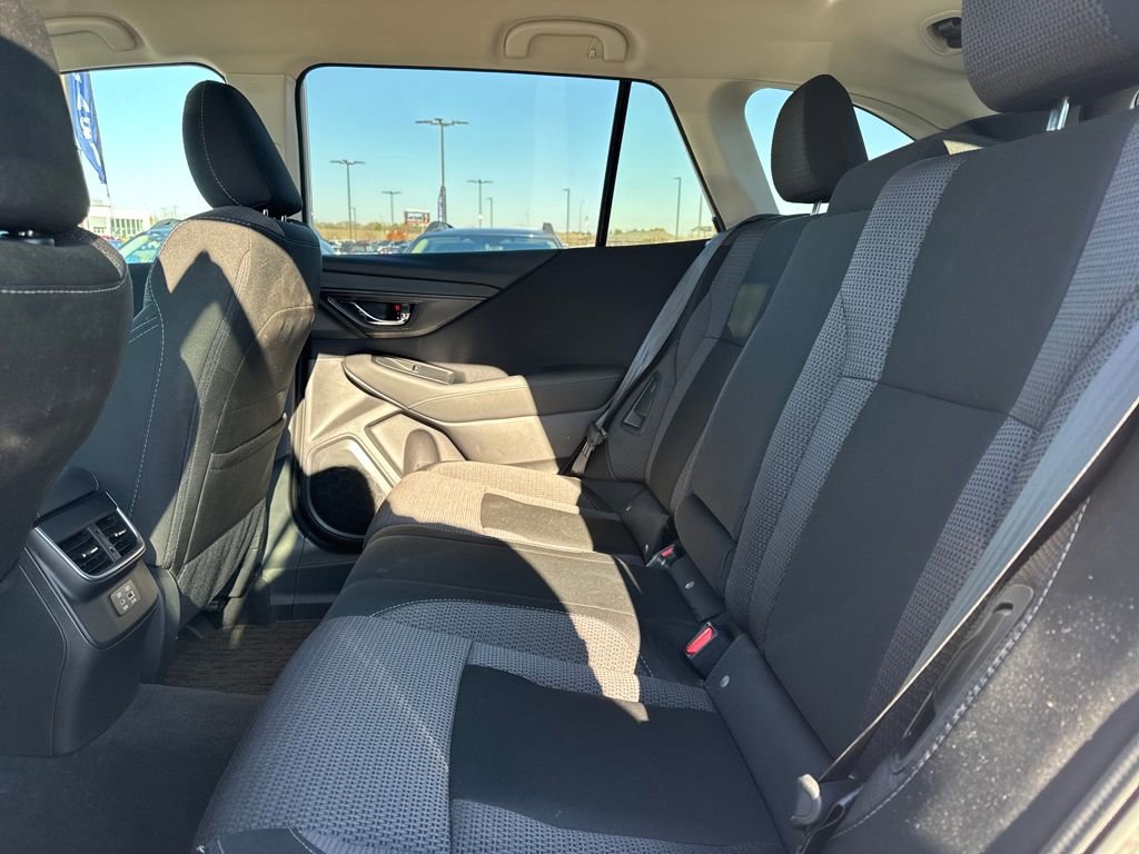 Used 2025 Subaru Outback Premium image 11