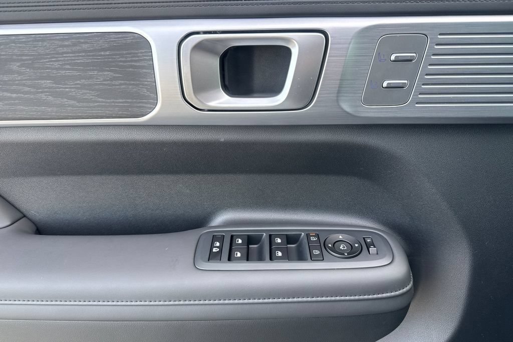 New 2026 Hyundai Santa Fe Limited FWD image 11