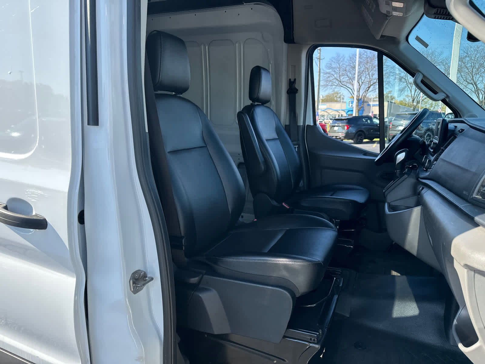 Used 2023 Ford Transit 250 148 High Roof AWD image 29