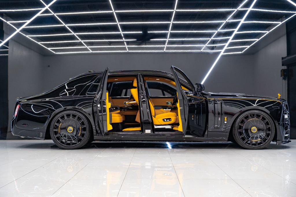 Used 2026 Rolls-Royce Phantom Sedan image 7