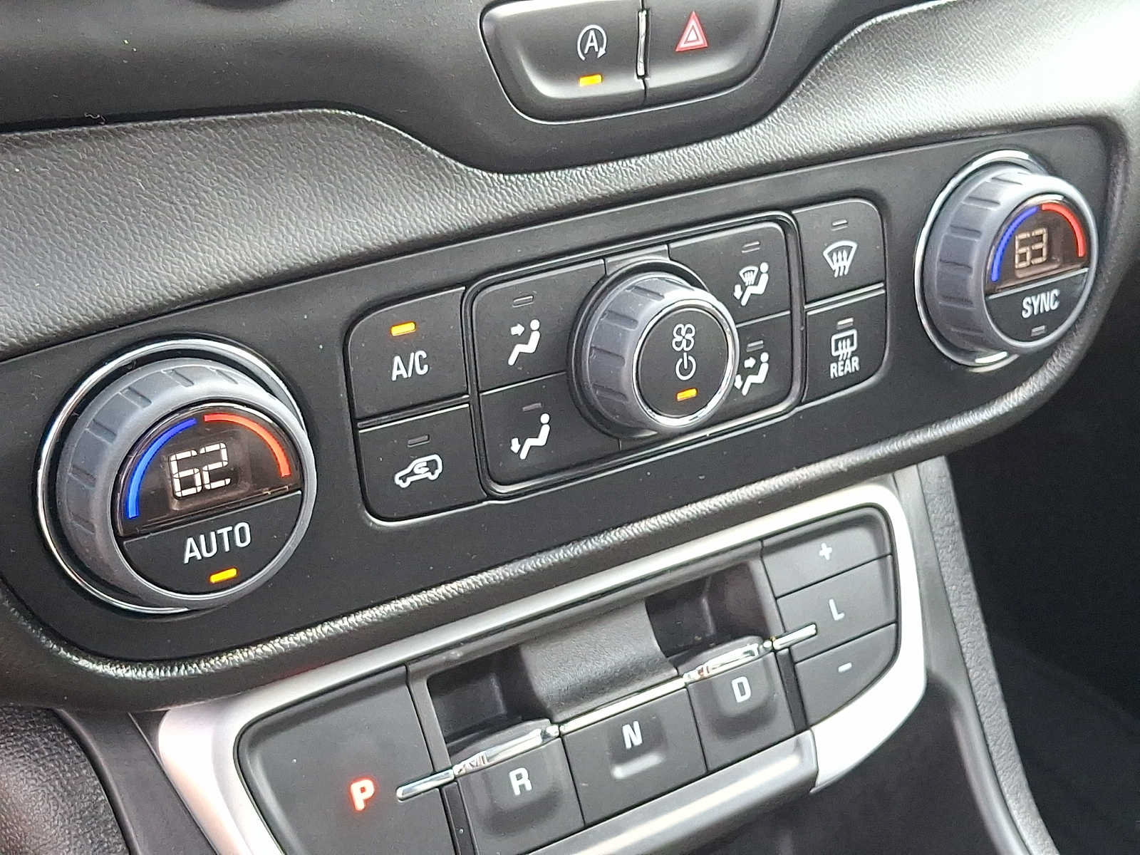 Used 2023 GMC Terrain SLT w/ Infotainment Package II AWD/4WD image 16
