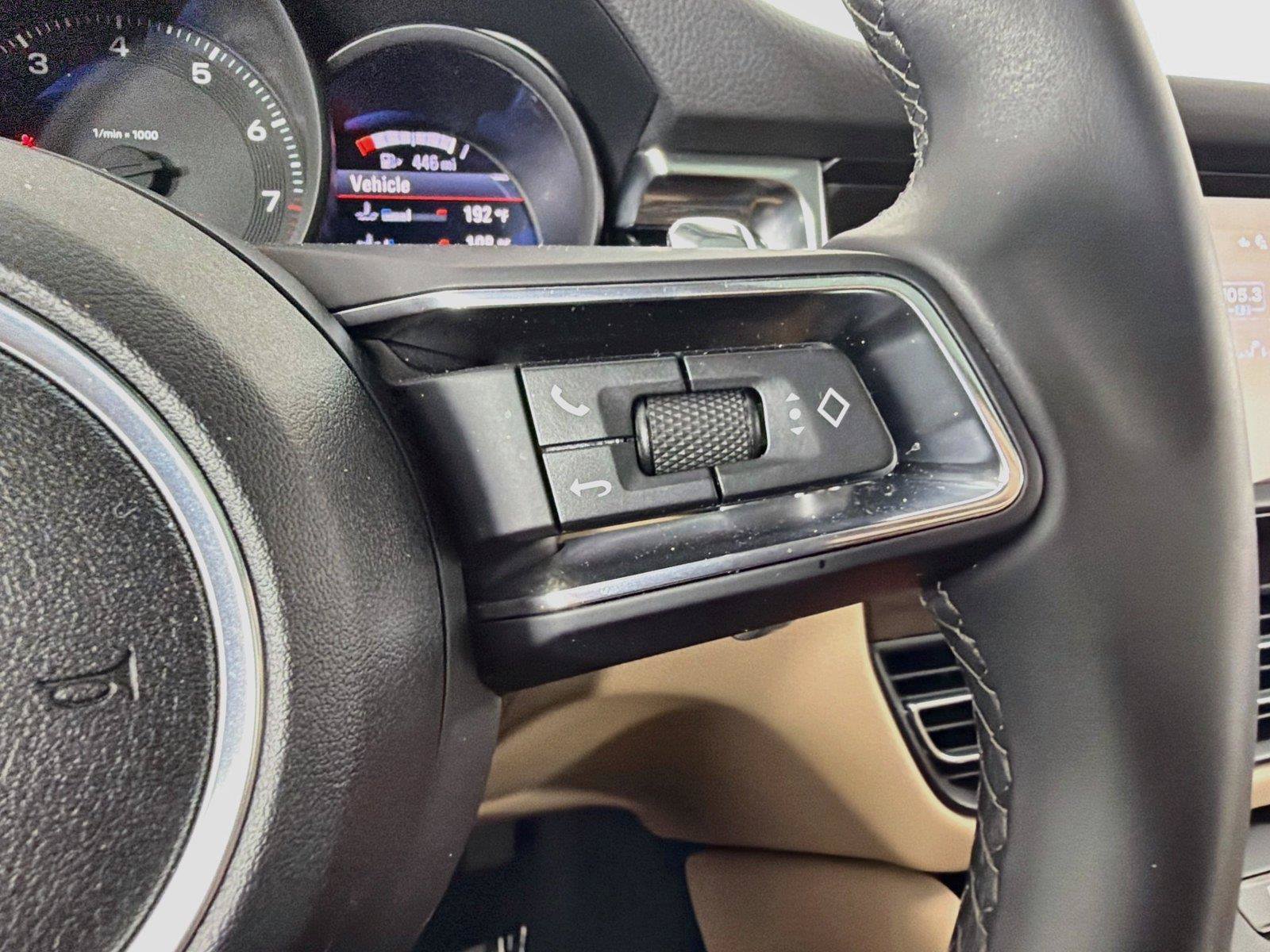 Certified 2026 Porsche Macan Turbo AWD/4WD image 15