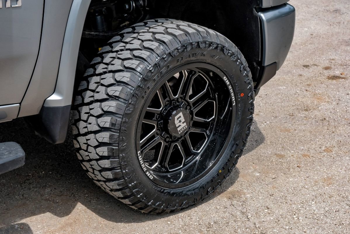 Used 2025 Chevrolet Silverado 2500 LT w/ Convenience Package image 61