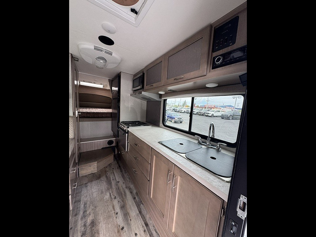 Used 2019 RAM 3500 Laramie AWD/4WD image 9