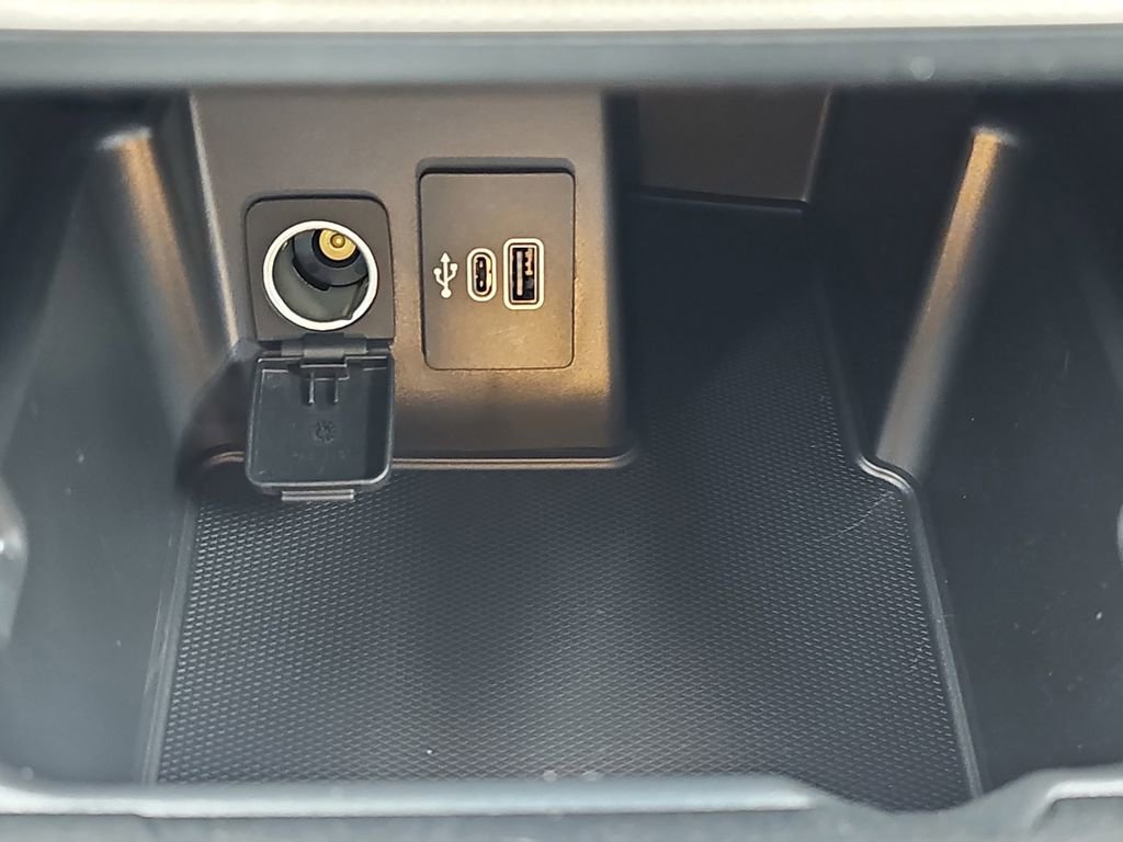 New 2025 Ford Explorer Active image 27