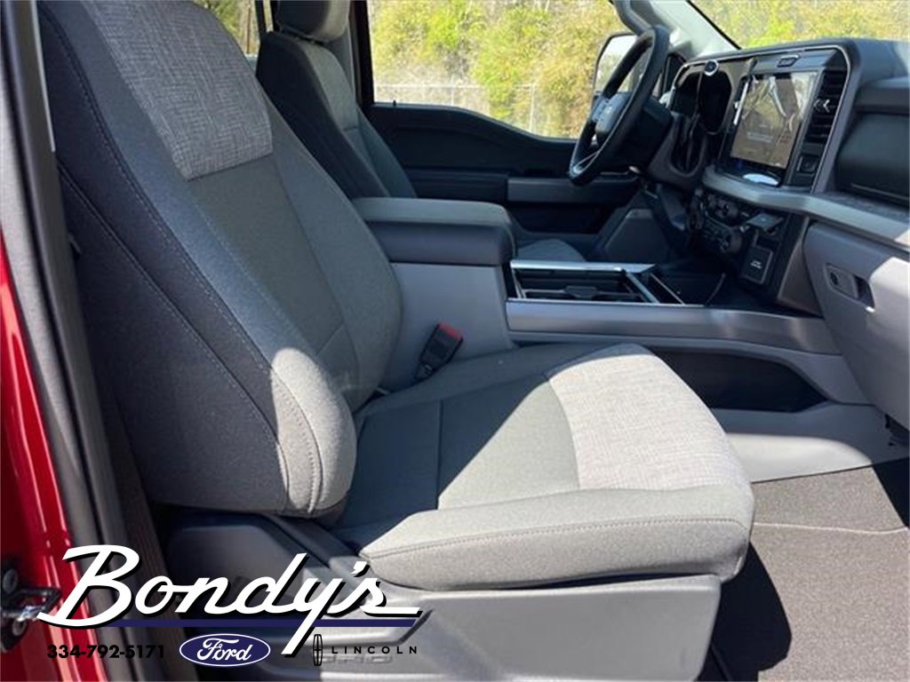 New 2025 Ford F250 XLT w/ Black Appearance Package image 14