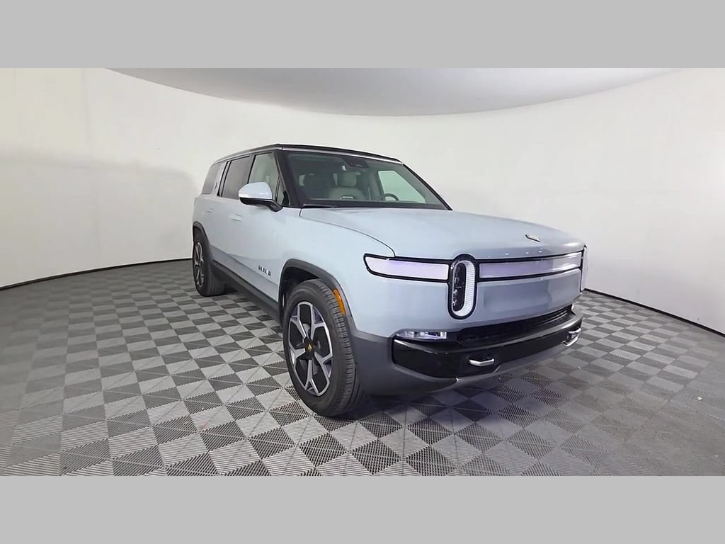 Used 2024 Rivian R1S Adventure AWD/4WD image 52