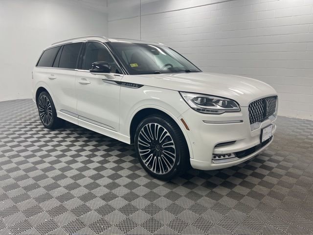 Certified 2023 Lincoln Aviator Black Label w/ Class IV Trailer Tow Package image 1