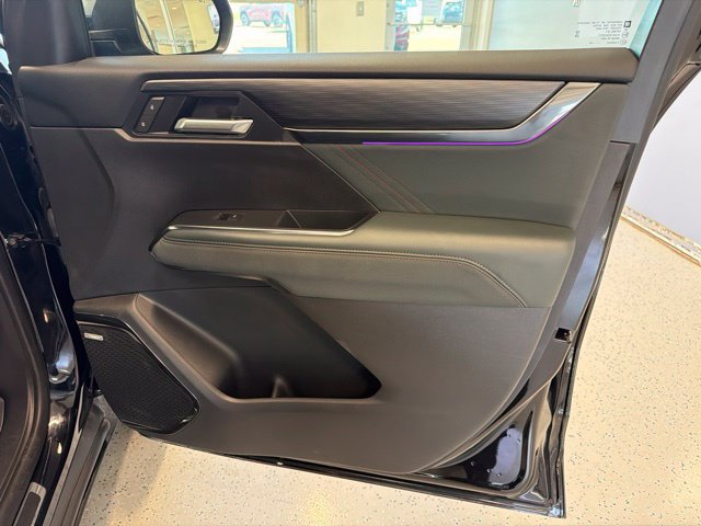 Used 2025 GMC Acadia AT4 w/ LPO, Floor Liner Package AWD/4WD image 47