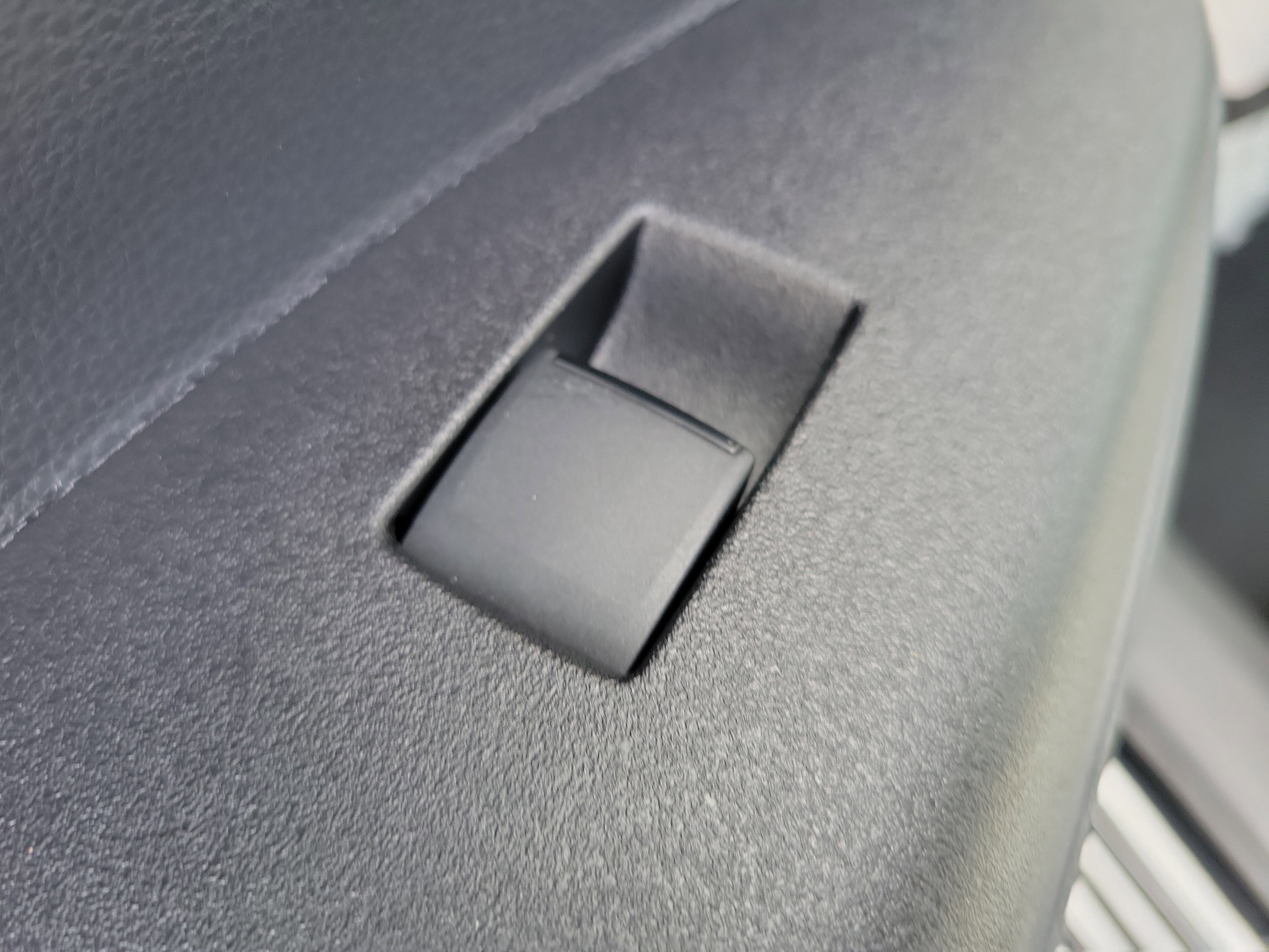 Used 2025 Toyota Corolla LE image 13